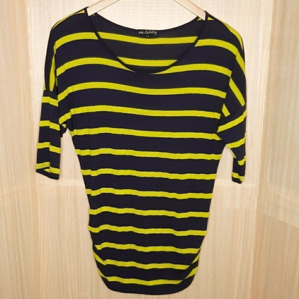One Clothing Dolman Sleeve Striped Top Medium